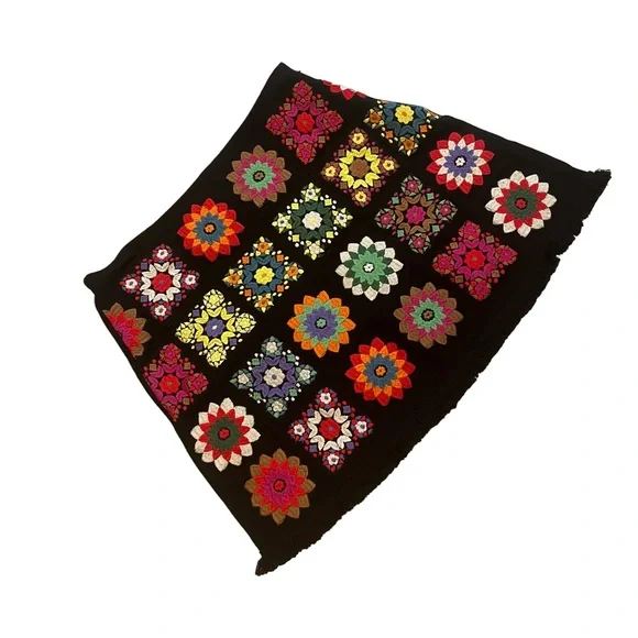 Judith March Festival Granny Square Crochet Mini Skirt - Picture 5 of 12